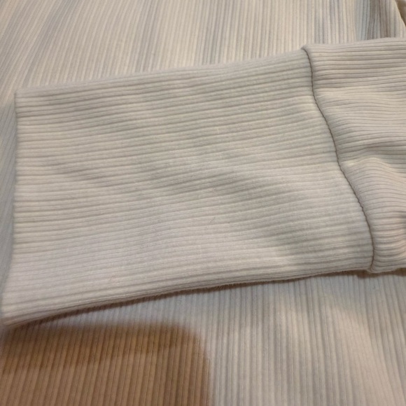 J. Crew Women’s Mock Neck Cream Long Sleeved Ribbed Top Size Large - Picture 6 of 7